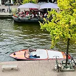 Leiden City Centre Canal View Or Terrace View Apartments