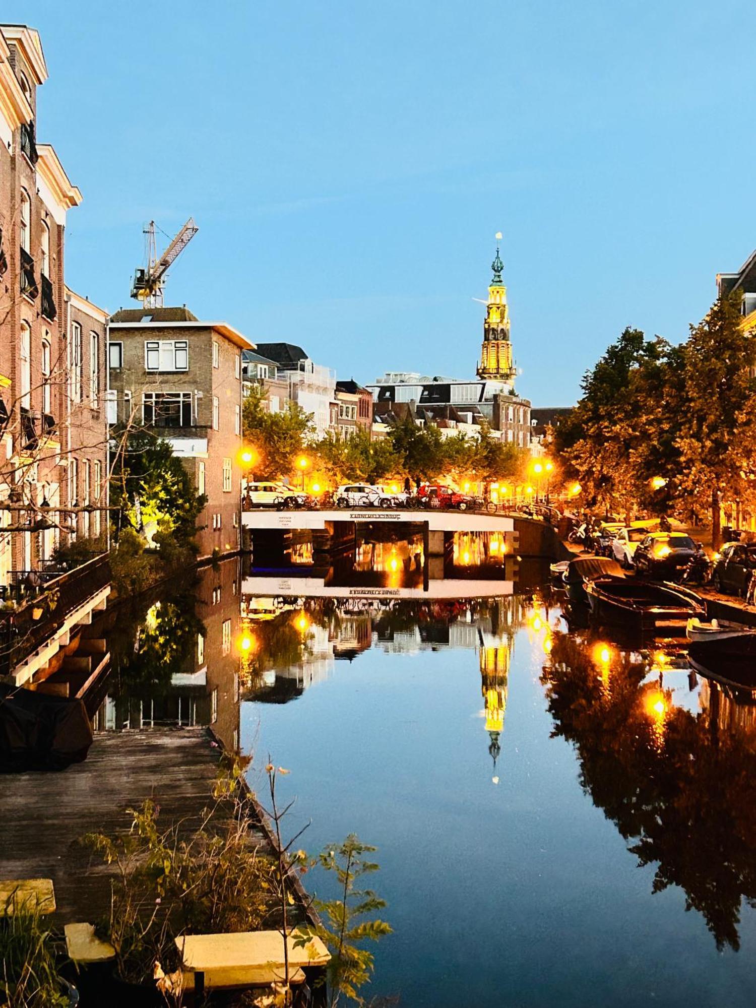Centre Canal View Or Terrace View